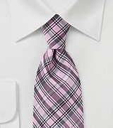 Modern Plaid Motif Tie in Pinks