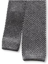 knitted-tie-gray