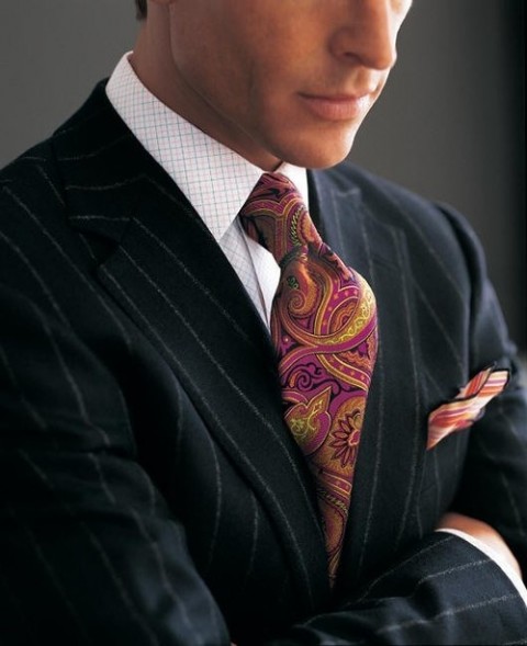 paisley-necktie-pin-striped-suit