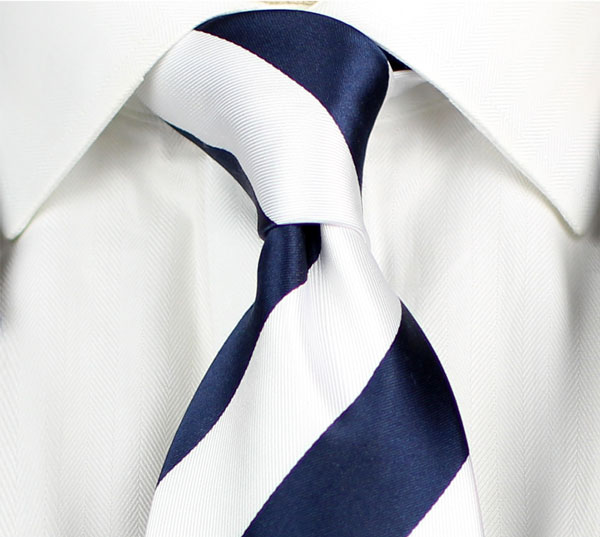 How to tie a tie - The four in hand knot